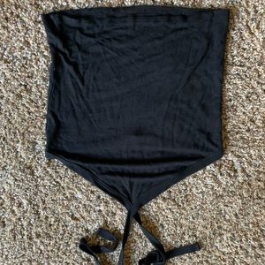 Black Crop Top Haltertop